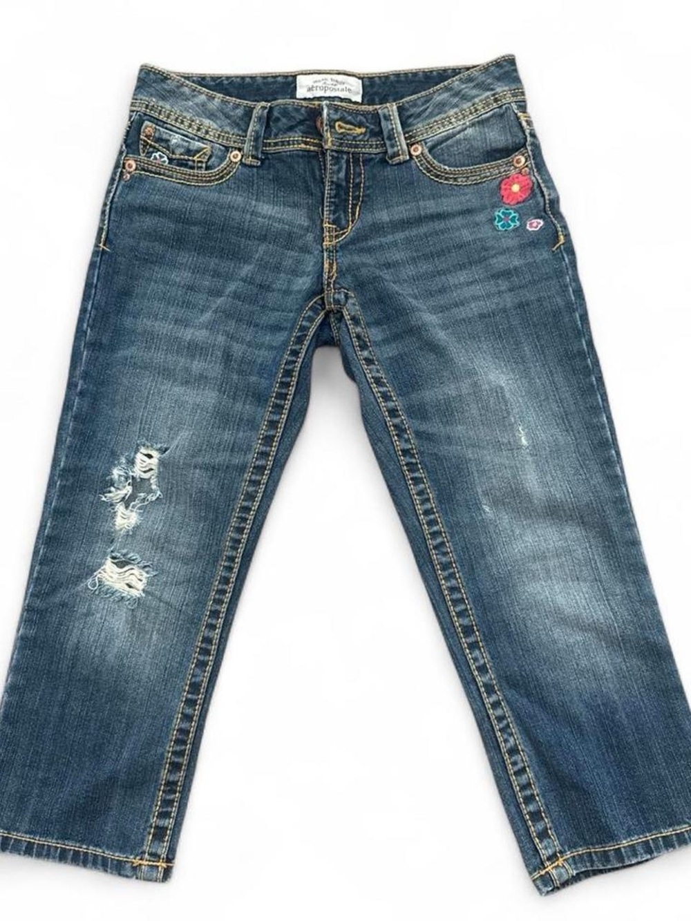 Vintage Aeropostale embroidered capris